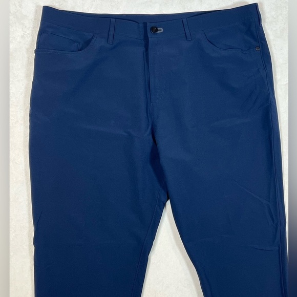 PUBLIC REC 44W 32L Straight Leg Navy Performance Chino Everyday Pants EUC - Picture 3 of 10